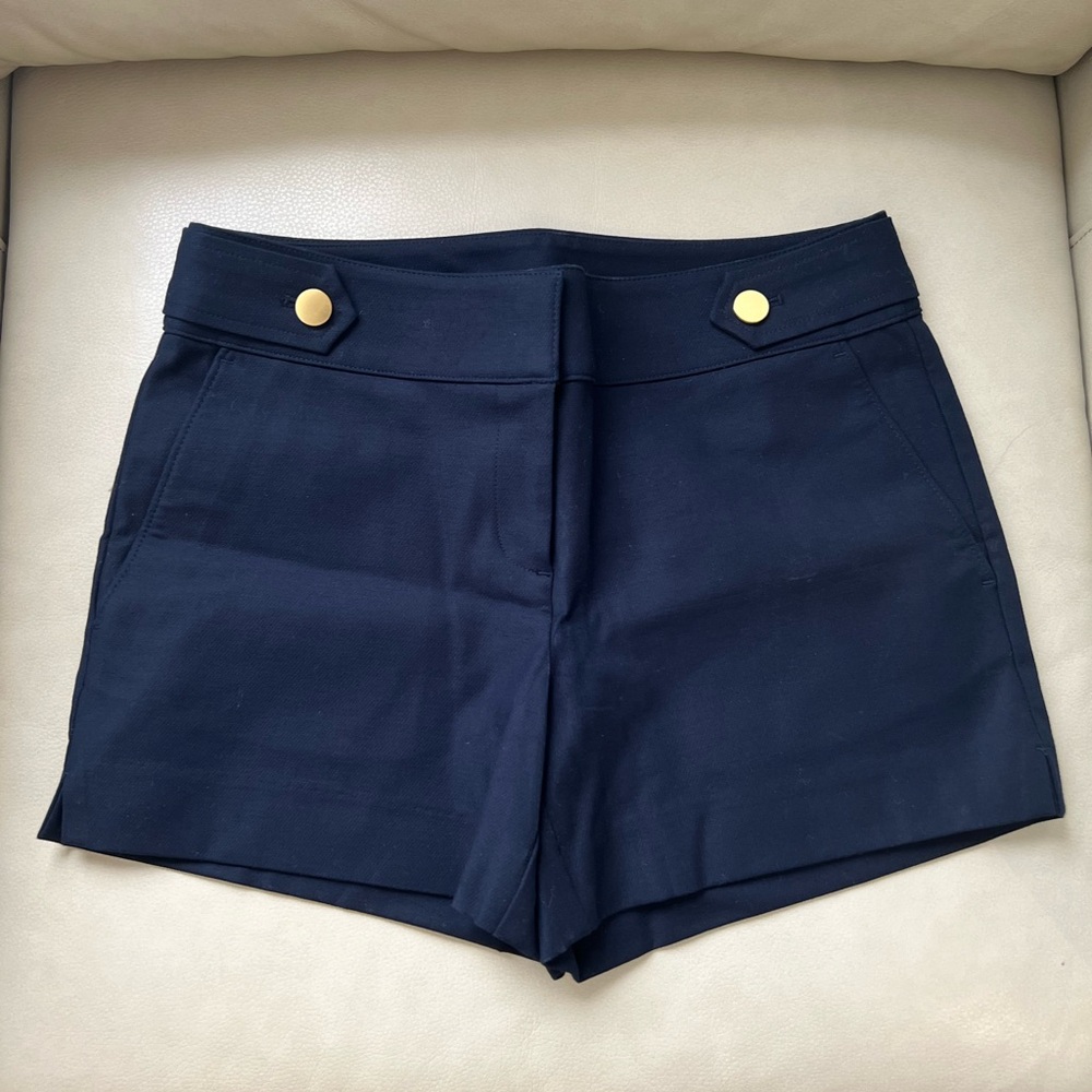 LOFT NWT Marisa 4” inseam, size 0, navy shorts w/gold buttons